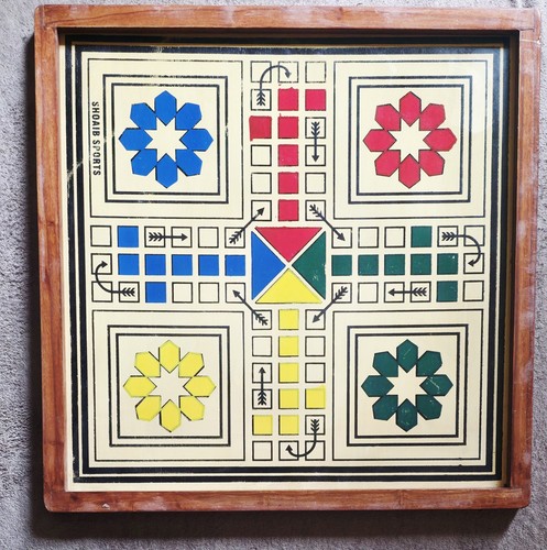 Large wooden ludo board - large,